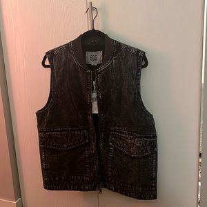BDG Western Zip Vest